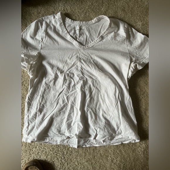 White V neck Shirt - Picture 2 of 2